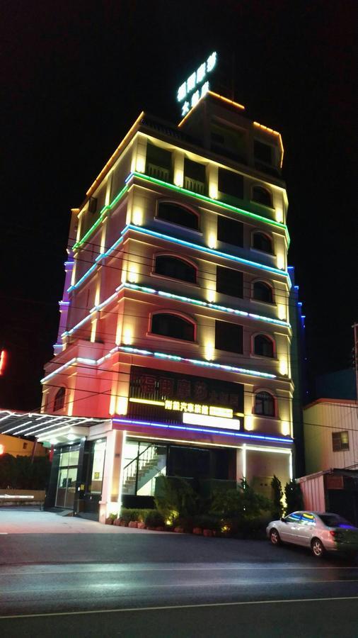 Отель 雲林斗六福爾摩莎大飯店 Экстерьер фото