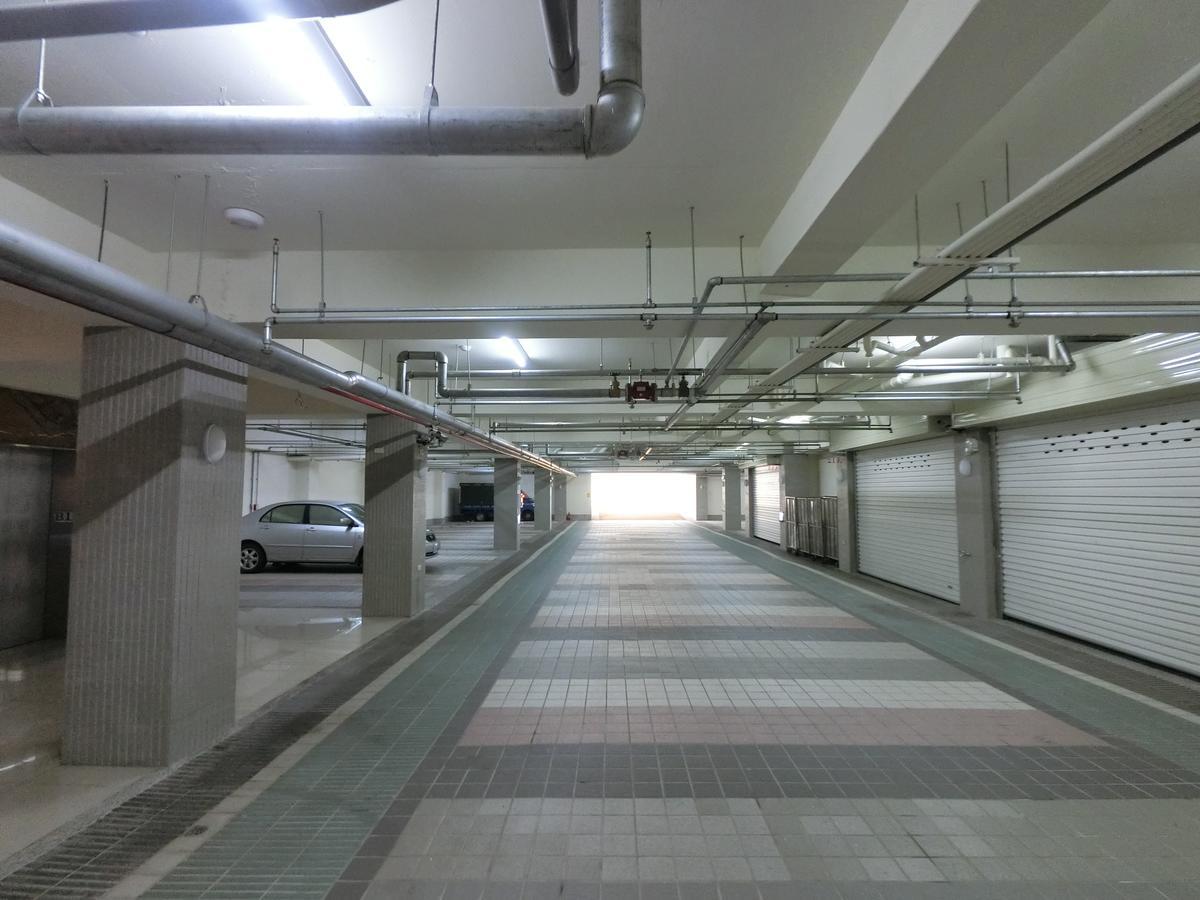 Отель 雲林斗六福爾摩莎大飯店 Экстерьер фото