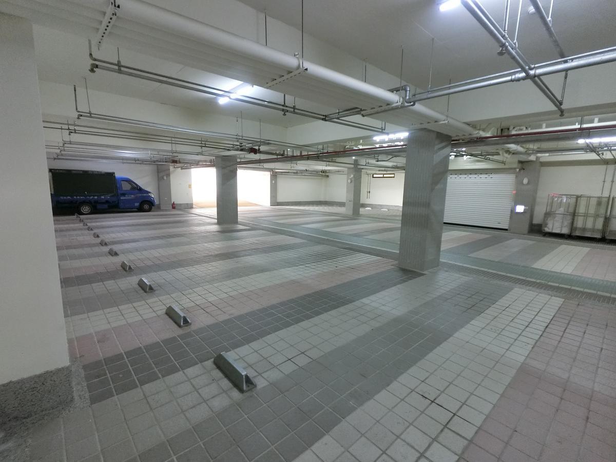 Отель 雲林斗六福爾摩莎大飯店 Экстерьер фото